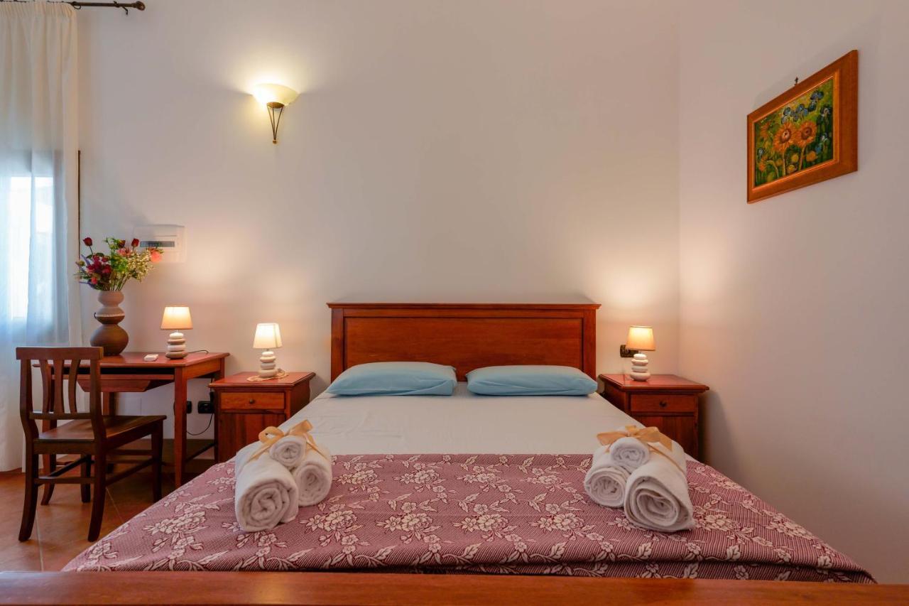 Bed And Breakfast Cairoli Exclusive Room San Pietro Vernotico Exterior photo