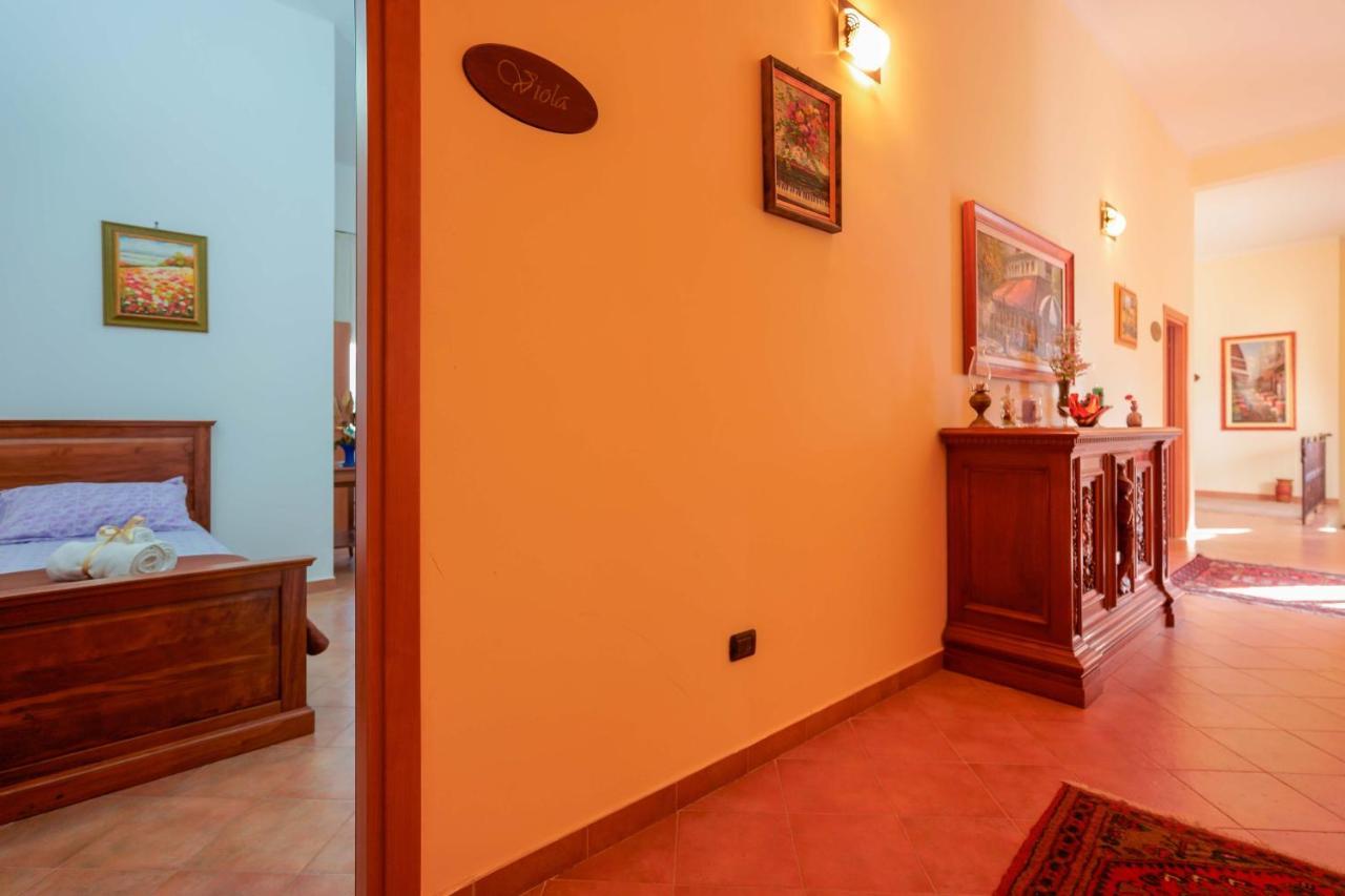 Bed And Breakfast Cairoli Exclusive Room San Pietro Vernotico Exterior photo